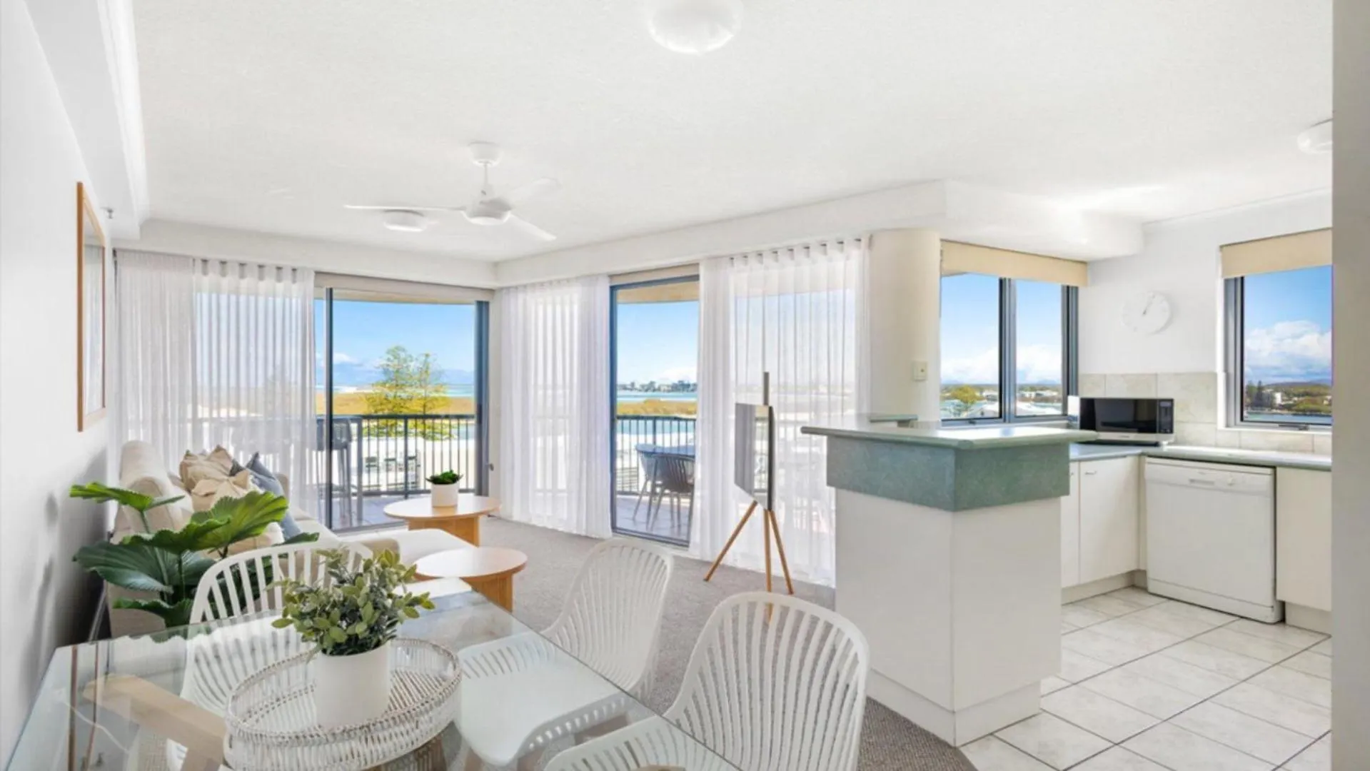 Centrepoint Unit 31 Apartment Caloundra